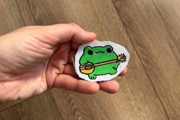 Frog with Guitar Embroidery Design Review